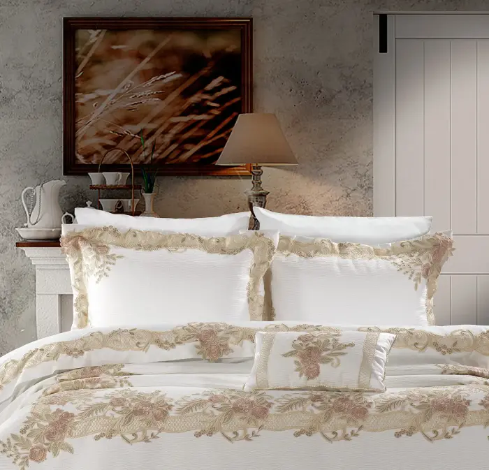 Flora Bedspread Set / Cream - Capp - 2