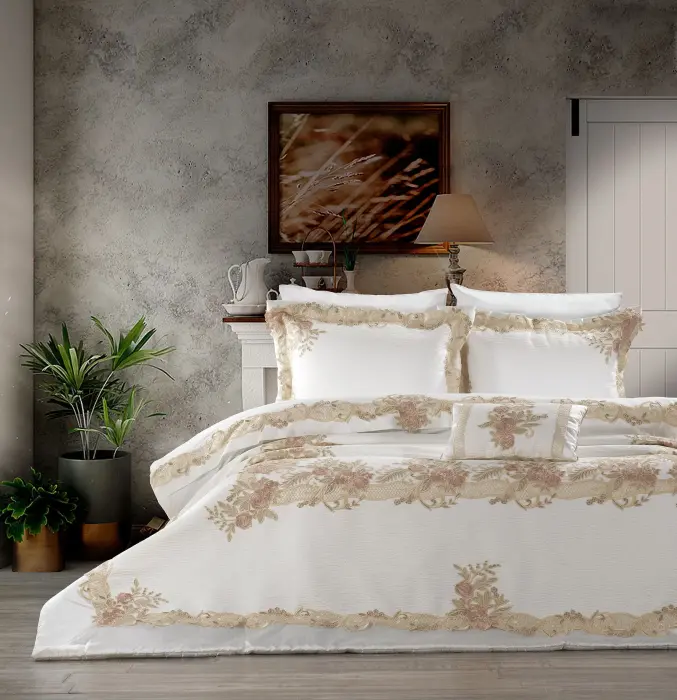 Flora Bedspread Set / Cream - Capp - 1